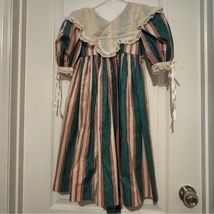 Vintage Striped Dress with Lace Details Size 6